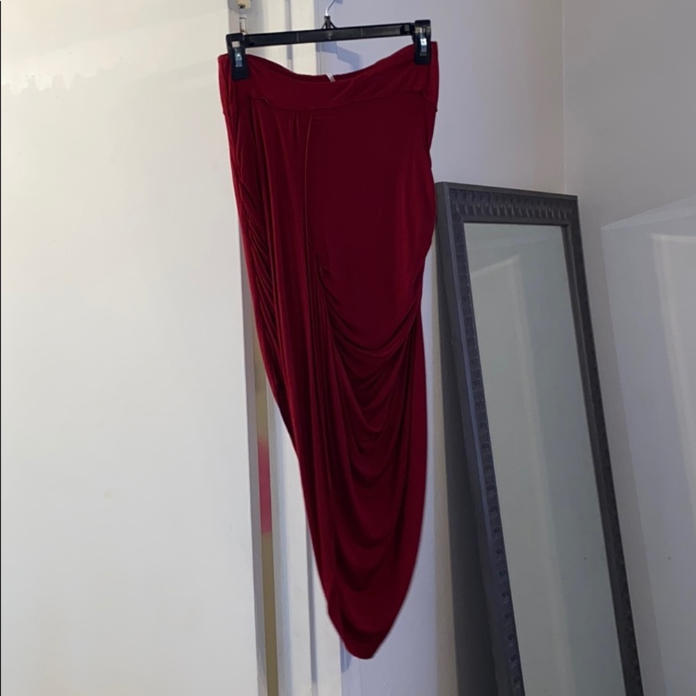 Asymmetrical skirt